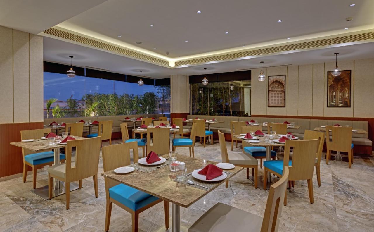 The Neemaya Kandla Extérieur photo
