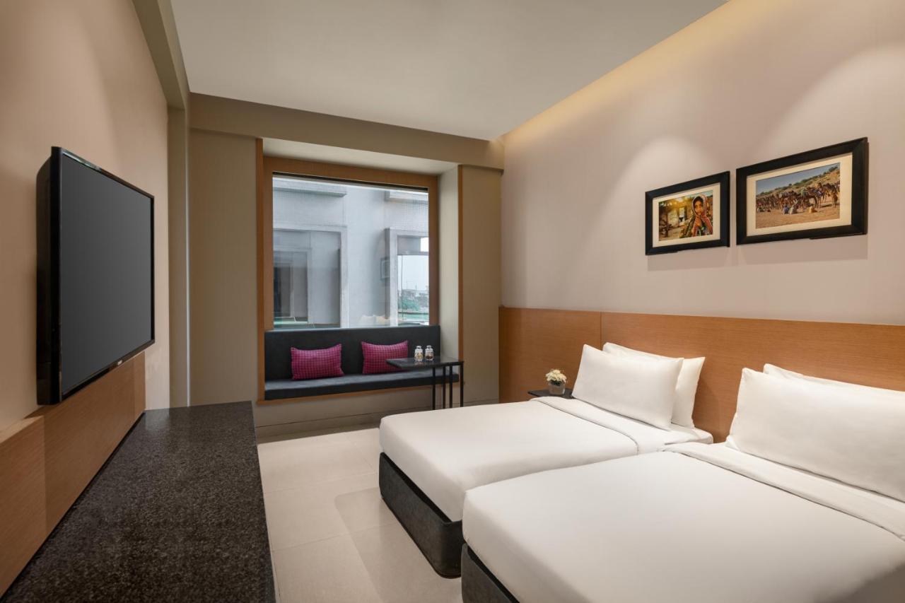 The Neemaya Kandla Extérieur photo